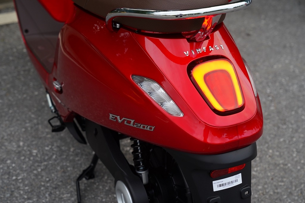 Điểm khác biệt của Xe Máy Điện VinFast Evo 200 Kèm Pin
