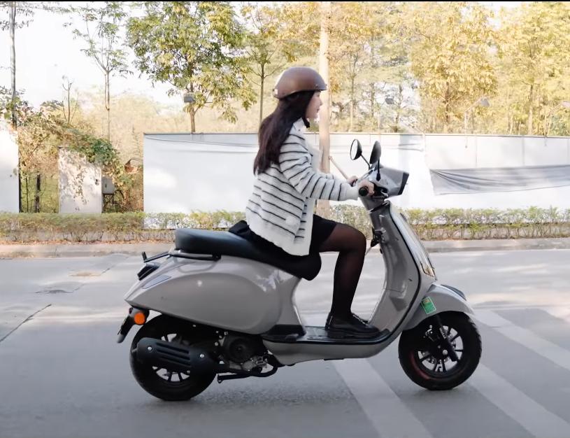 chưa đủ 16 tuổi chạy xe 50cc phạt bao nhiêu