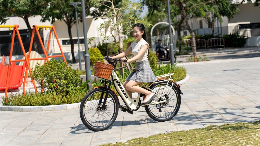 Xe đạp hỗ trợ lực điện mang đến nhiều tiện ích cho sức khỏe người sử dụng